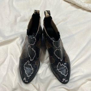 Crown vintage snakeskin ankle boots